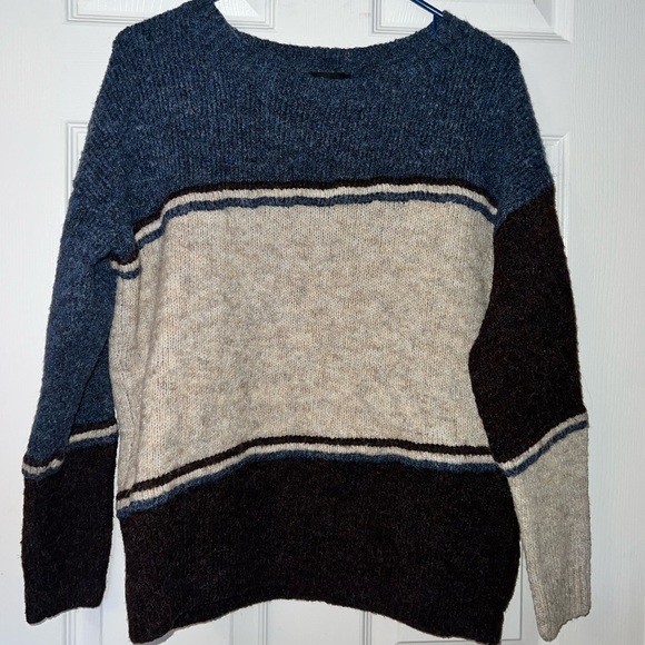 Winter sweater - Picture 1 of 2